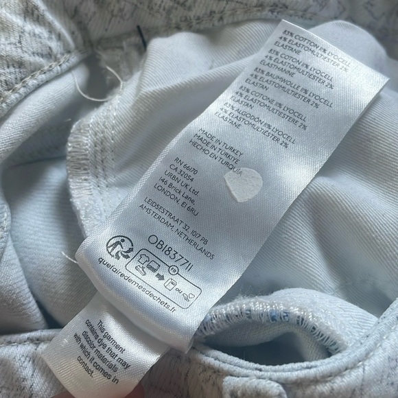 🎆NWT Anthropologie pilcro Yaya crop flare tall 26 map white bleached jeans - Picture 15 of 16